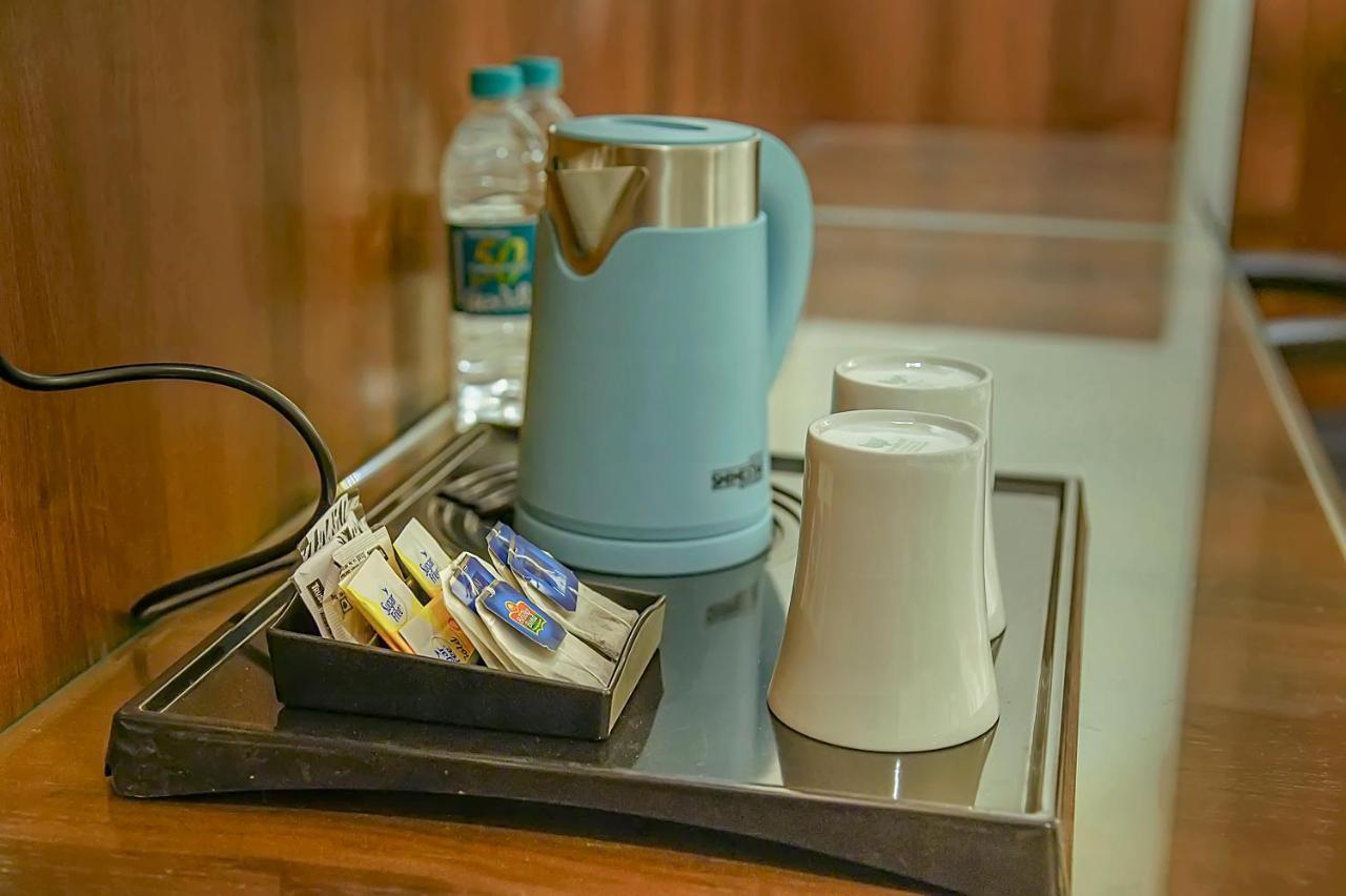 Hotel Hira Inn-10Mins From Railway Station & Bus Station Allāhābād Junction Dış mekan fotoğraf