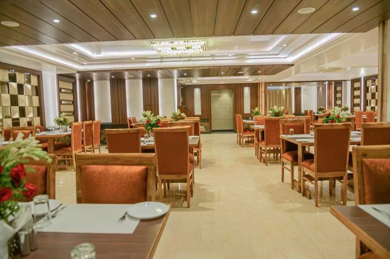 Hotel Hira Inn-10Mins From Railway Station & Bus Station Allāhābād Junction Dış mekan fotoğraf