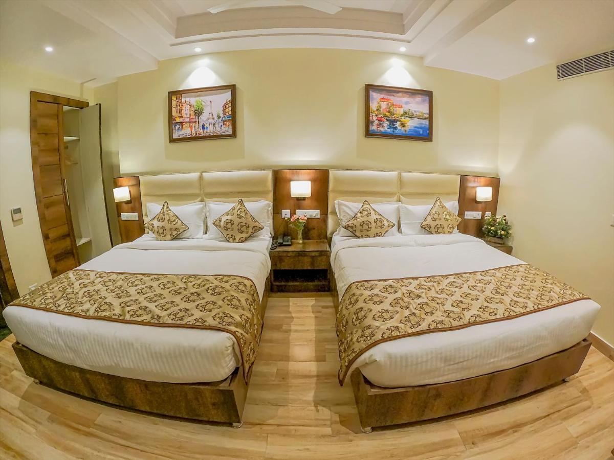 Hotel Hira Inn-10Mins From Railway Station & Bus Station Allāhābād Junction Dış mekan fotoğraf