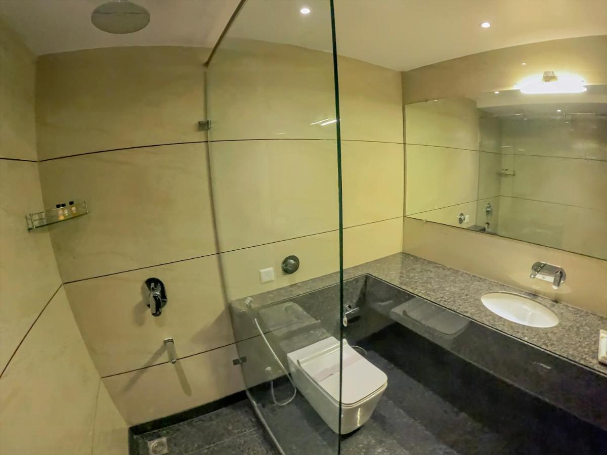 Hotel Hira Inn-10Mins From Railway Station & Bus Station Allāhābād Junction Dış mekan fotoğraf