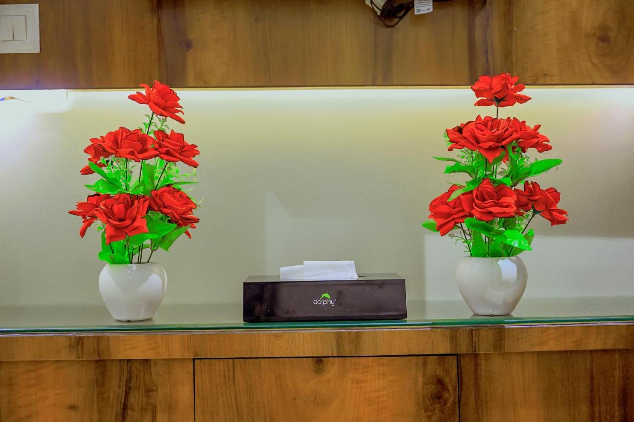 Hotel Hira Inn-10Mins From Railway Station & Bus Station Allāhābād Junction Dış mekan fotoğraf