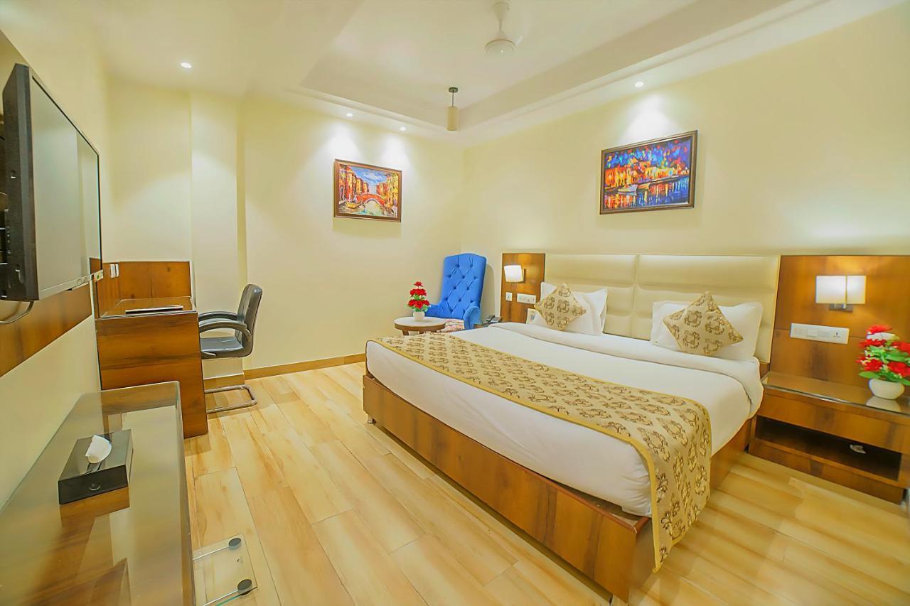 Hotel Hira Inn-10Mins From Railway Station & Bus Station Allāhābād Junction Dış mekan fotoğraf