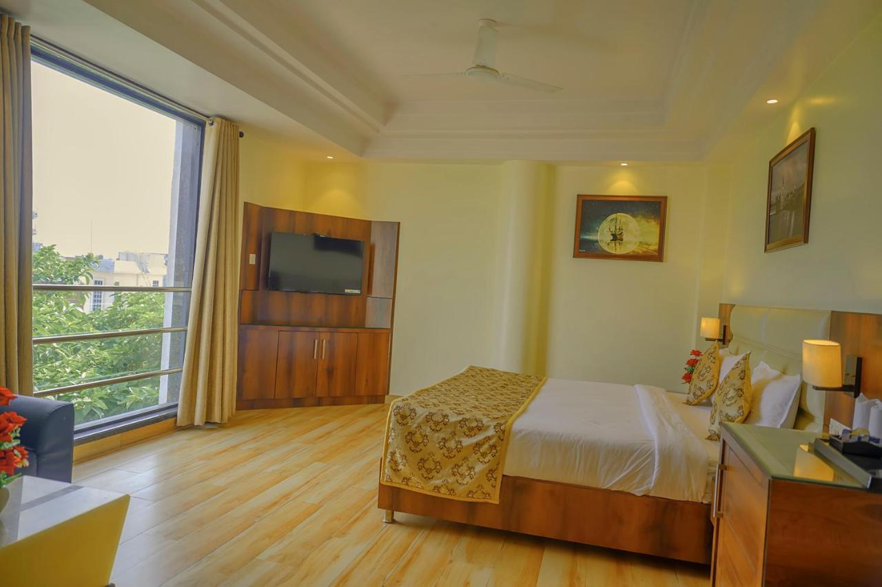 Hotel Hira Inn-10Mins From Railway Station & Bus Station Allāhābād Junction Dış mekan fotoğraf
